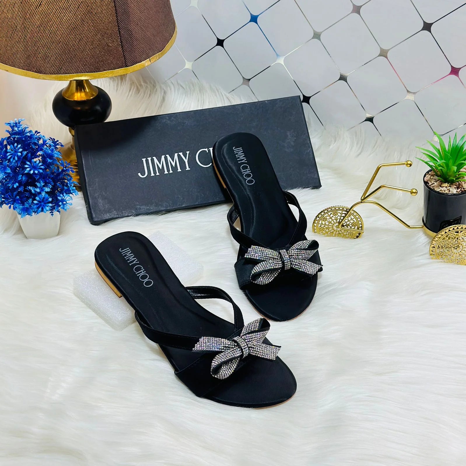 Bow Flat Slides