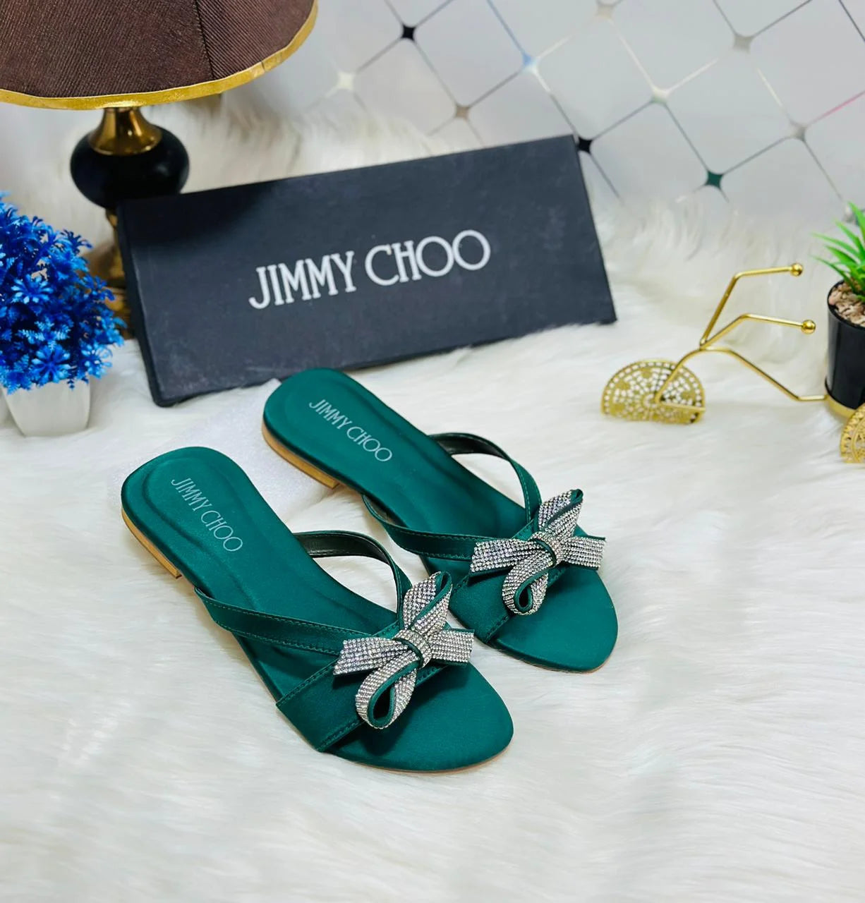 Bow Flat Slides