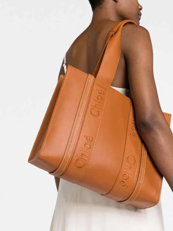 Woody Medium Tote Bag