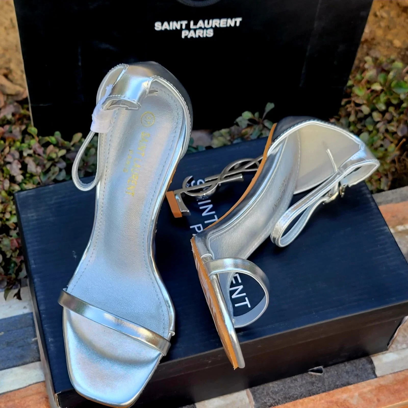 OPYUM Sandals in Patent Leather - Silver