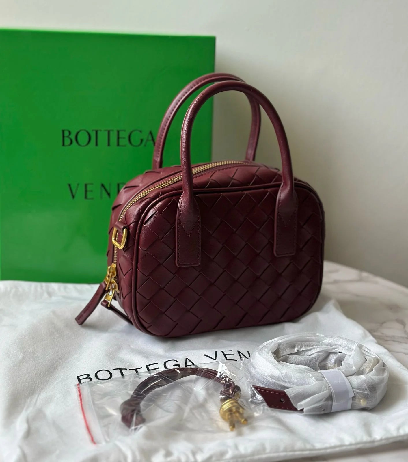 Getaway Small Intrecciato-Leather Cross-body Bag