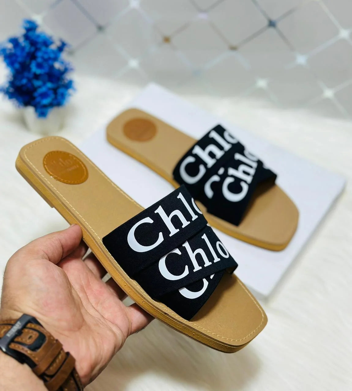 Woody Flat Mules