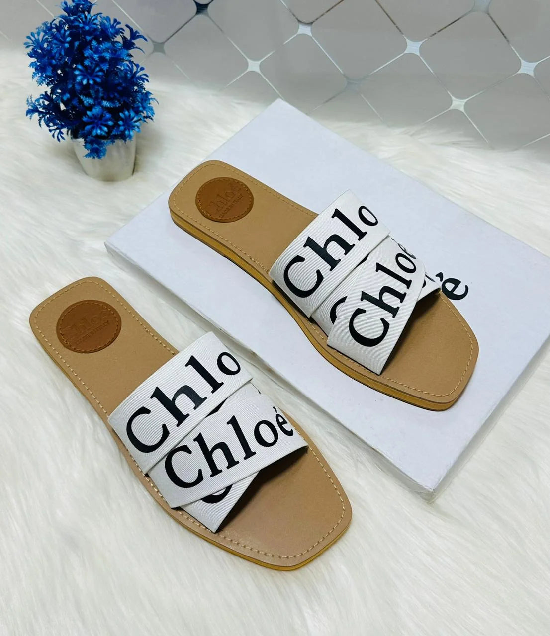 Woody Flat Mules