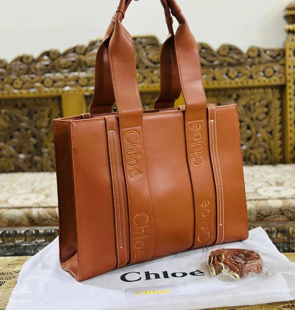 Woody Medium Tote Bag
