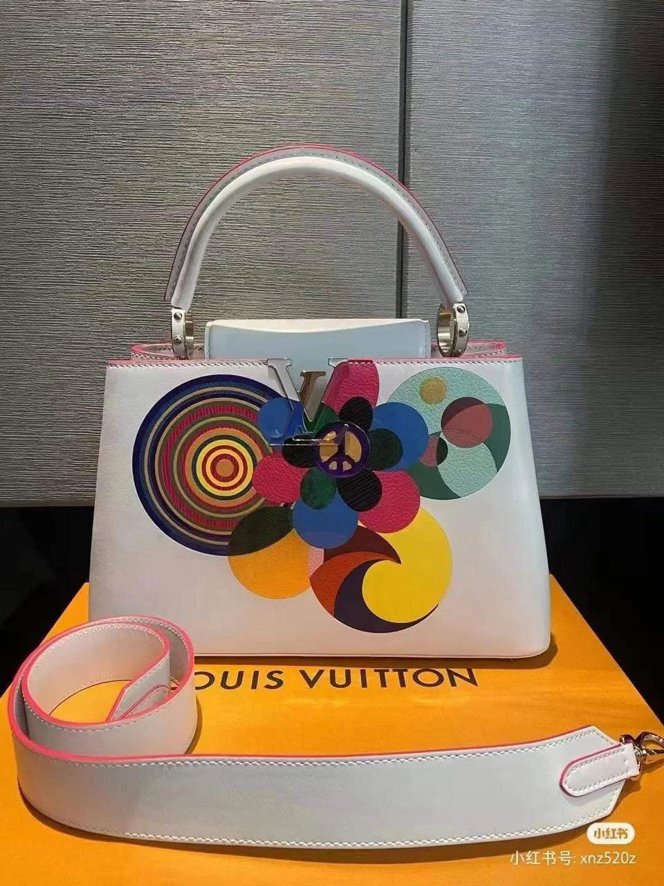Capucines MM Bag - Pink