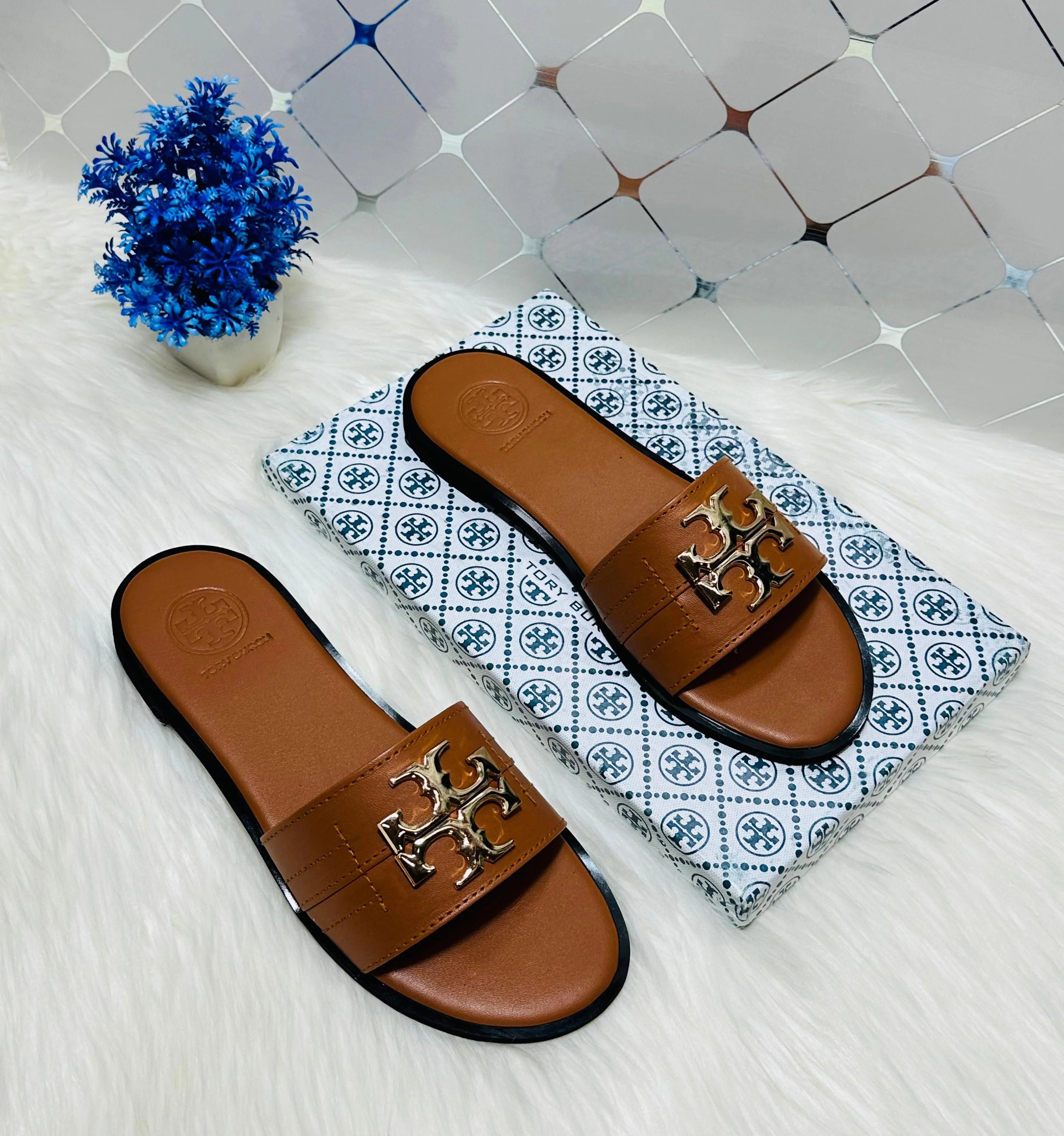 TB Women's Ines Slides