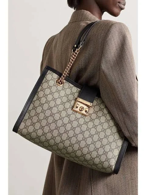 Double G Padlock Medium Shoulder Bag