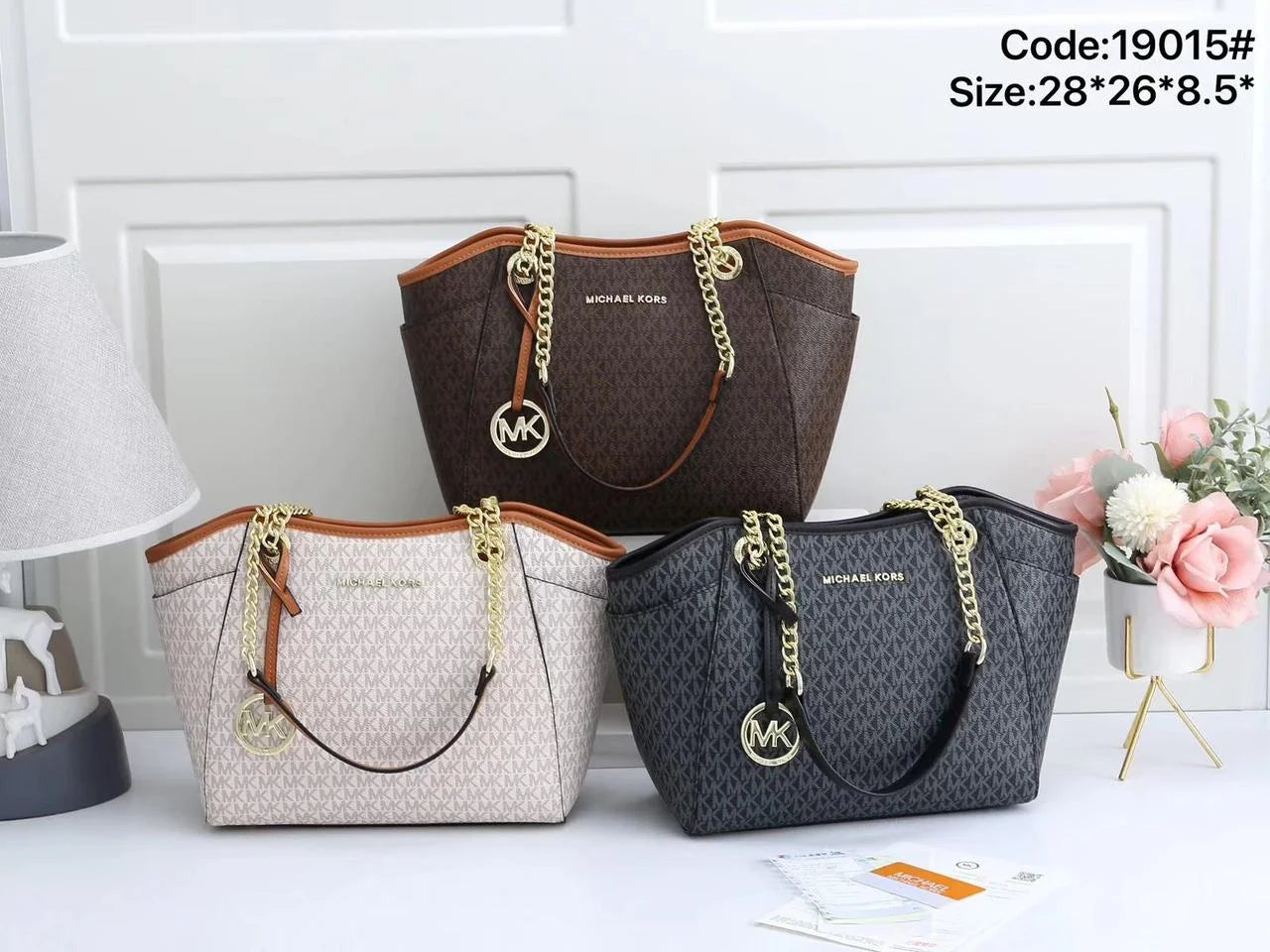 Jet Set Chain Shoulder Tote Bag