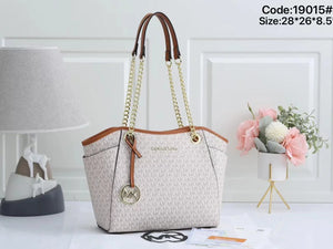 Jet Set Chain Shoulder Tote Bag