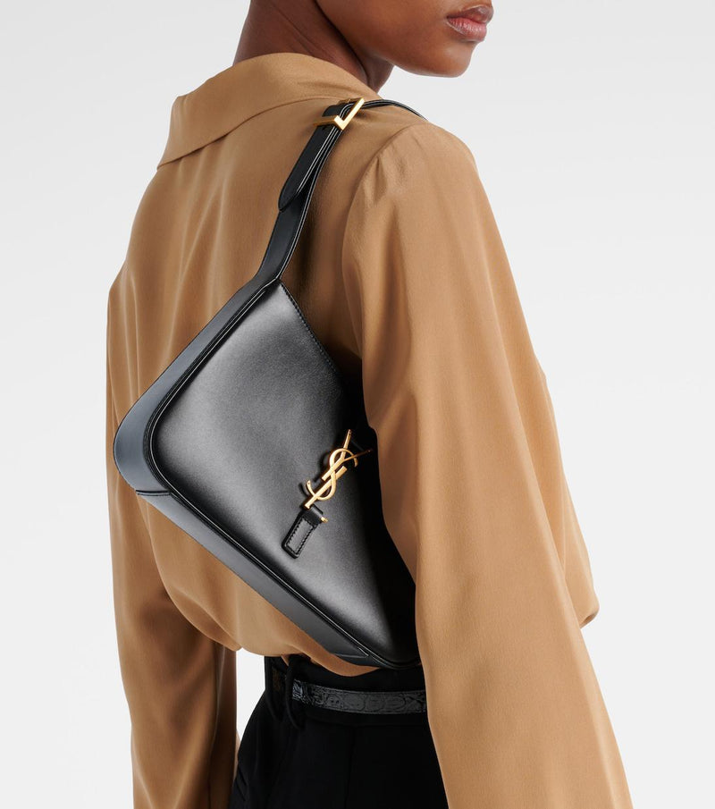 Le 5 à 7 Leather Shoulder Bag