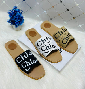 Woody Flat Mules