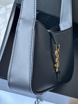 Le 5 à 7 Leather Shoulder Bag