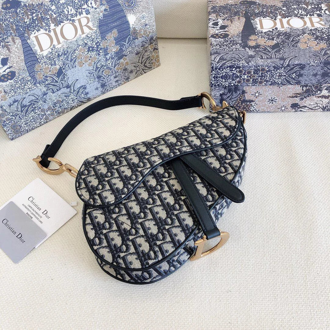 D Saddle Bag With Strap